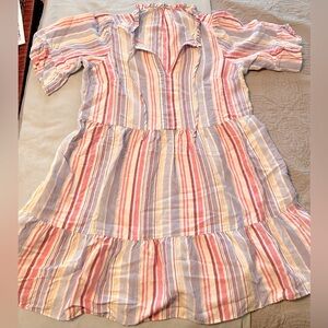 LOFT linen/cotton dress; v neck, size Medium hits above knee; easy fit